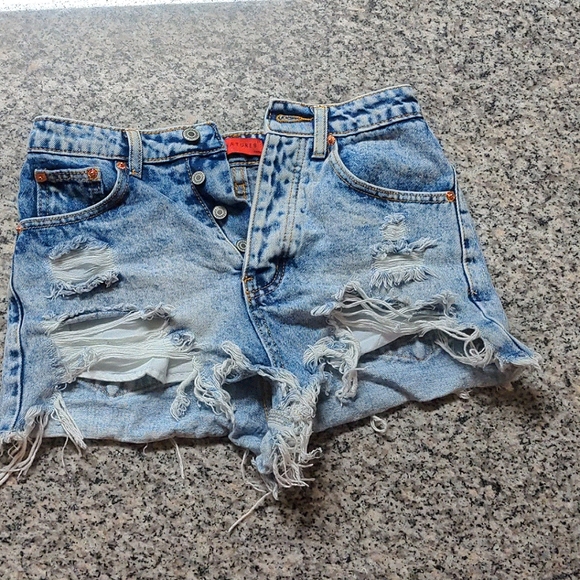 Distressed Shorts - Picture 1 of 3